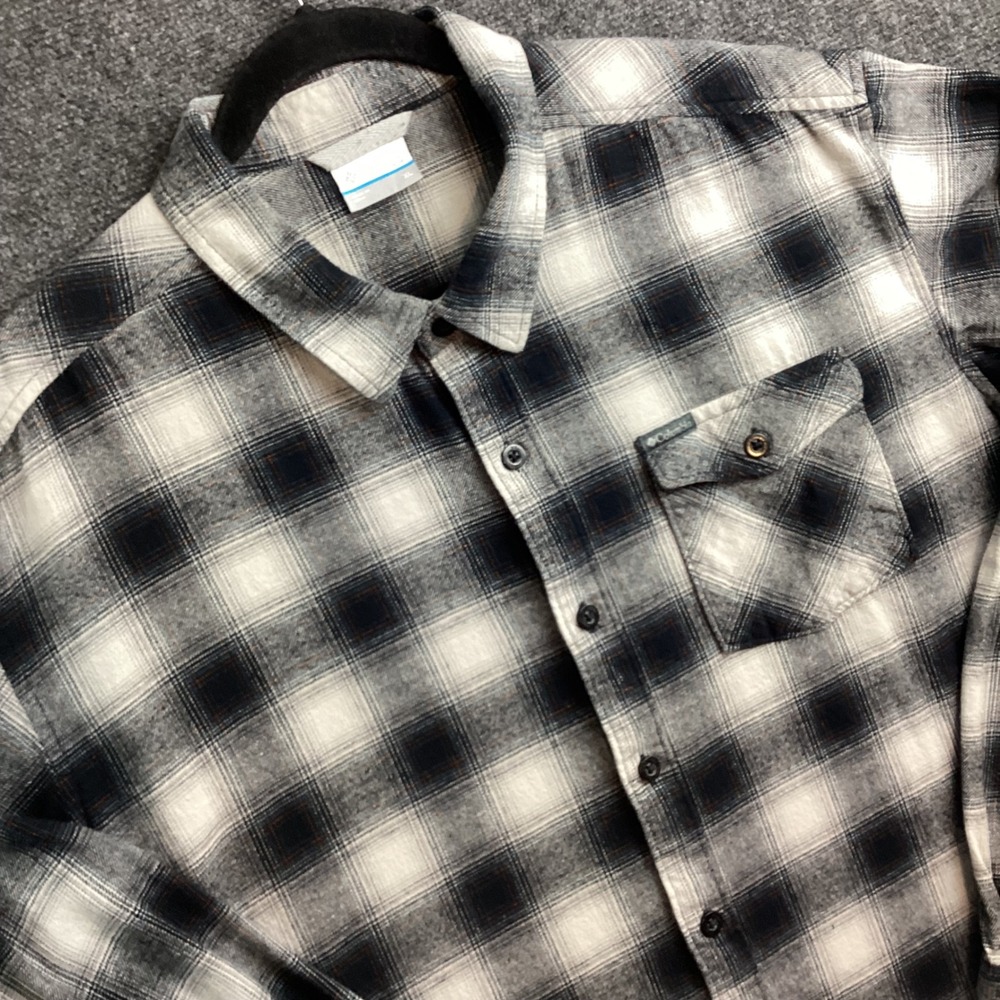 Columbia Mens XL Flannel Shirt Black White Plaid Long Sleeve Button Up 240